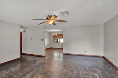 1022 Avenue B, Fredericksburg, TX 78624 - photo 3
