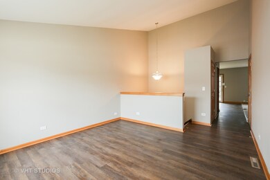 1104 Stratford Ln, Algonquin, IL 60102 - photo 2