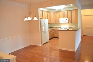 732 Creekside Dr unit BUILDING 7, Brookhaven, PA 19015 - photo 6