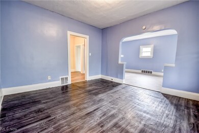 3305 E 132nd St, Cleveland, OH 44120 - photo 6