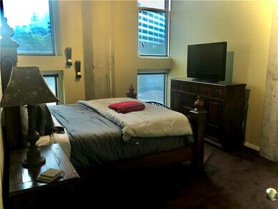 2107 Grand Ave unit 201, Kansas City, MO 64108 - photo 6