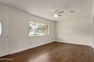 4-web-or-mls-133 Lucas Cir-4