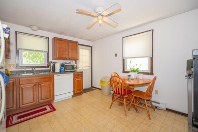 25 Agate Ave, Worcester, MA 01604 - photo 5