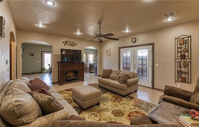 10663 N 2000 Rd, Elk City, OK 73644 - photo 6