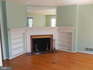 3320 Kaywood Dr, Falls Church, VA 22041 - photo 4