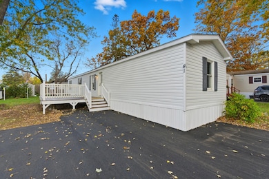 41 Longmeadow Dr, Concord, NH 03301 - photo 2