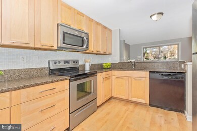 9425 Gentle Cir, Montgomery Village, MD 20886 - photo 3