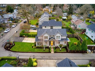 1011 Spruce St, Lake Oswego, OR 97034 - photo 2