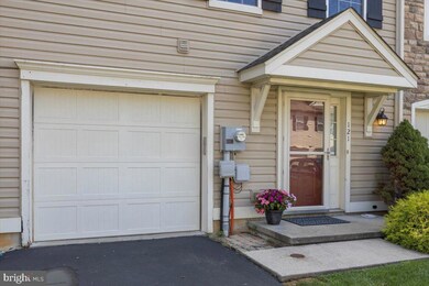 121 Red Oak Ct unit 23, Honey Brook, PA 19344 - photo 3