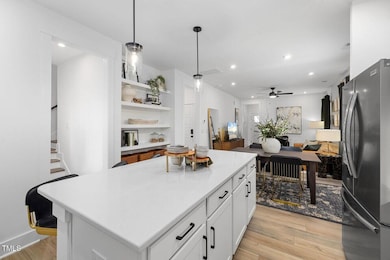 554 E Hargett St unit Hudsen, Raleigh, NC 27601 - photo 5