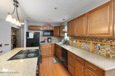13-Kitchen_IMG_9392_SSW