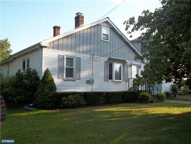 4968 Buckeye Rd, Emmaus, PA 18049 - photo 2