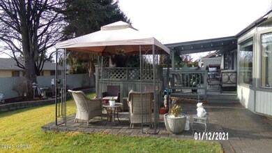 Meadow Ln 5406 Back Yard2