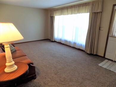 57265 Horseshoe Ct, Goshen, IN 46528 - photo 5