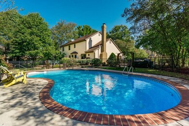 Pool - 6 6829 Glengarry Ct.