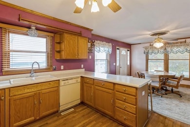 3292 E Aurora Ave, Des Moines, IA 50317 - photo 7