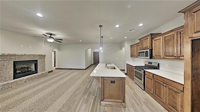 5521 Cheyenne Rd, Warr Acres, OK 73132 - photo 6