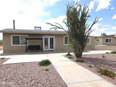 144 N Cactus Rd