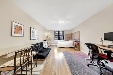 229 E 28th St unit 5C, New York, NY 10016 - photo 4