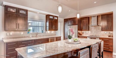 Entertainer's island w counter seating