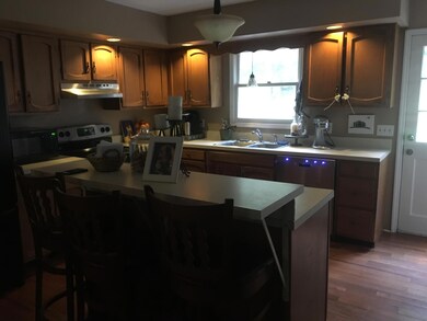 927 Sherry Cir, Hixson, TN 37343 - photo 5