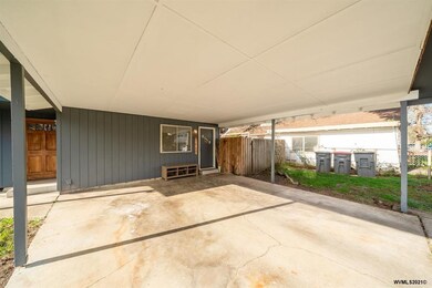 604 Getchell Ave, Amity, OR 97101 - photo 4