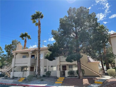 View of front facade featuring stairs, stucco sidi