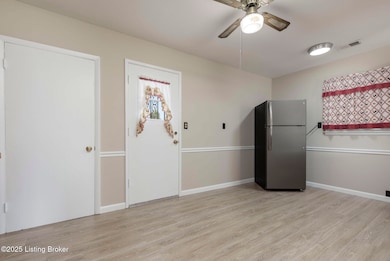 6217 Hackberry Way, Louisville, KY 40229 - photo 6