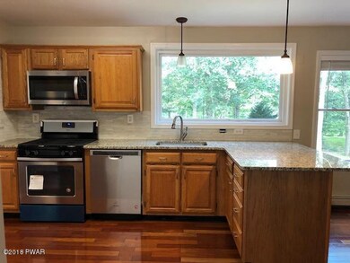 336 Surrey Dr, Hawley, PA 18428 - photo 2