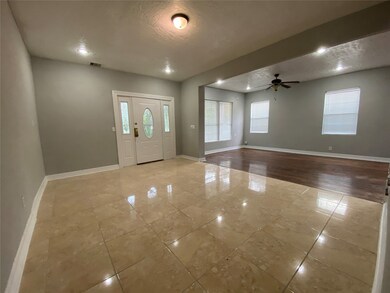 1305 Melbourne St, Houston, TX 77022 - photo 3