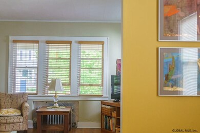 346 Marshland Ct, Troy, NY 12180 - photo 5