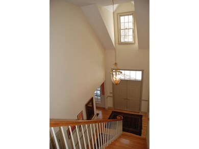 207 Spinnaker Ln, Shelburne, VT 05482 - photo 4