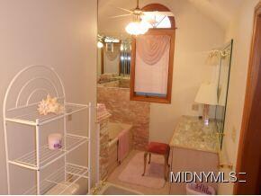 Rose marble w/jacuzzi bathroom