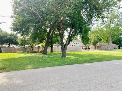 5101 Creekmont Dr, Houston, TX 77091 - photo 5