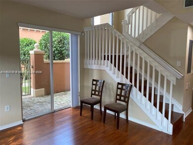 10671 SW 7th St, Pembroke Pines, FL 33025 - photo 5