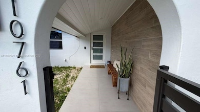 10761 SW 165th St, Miami, FL 33157 - photo 2