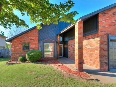 1512 NE 25th St, Moore, OK 73160 - photo 3
