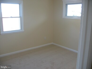 2116 Chapman Rd, Hyattsville, MD 20783 - photo 6