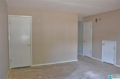 1920 Springlake Ct, Birmingham, AL 35215 - photo 7