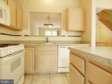 10309 Tulip Tree Dr, Bowie, MD 20721 - photo 7