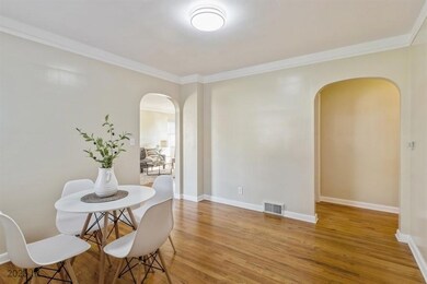 5820 Crown Ln, Des Moines, IA 50311 - photo 4