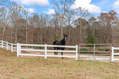 2150 Smyrna Ridge Ct SW, Conyers, GA 30094 - photo 4