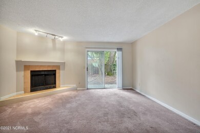 4504KimberlyWayUnit101-06