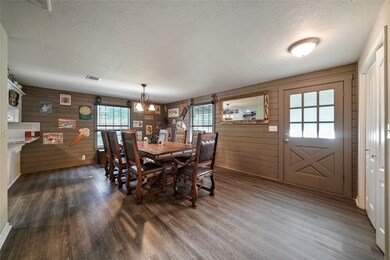 12049 Clark Ln, Conroe, TX 77385 - photo 6