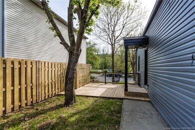 324 W 8th St, New Albany, IN 47150 - photo 4