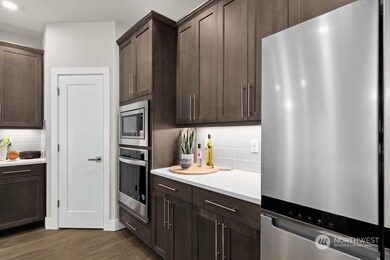 Photos are for representation only.  Features, colors and selections may differ from photograph. See site agent for details.