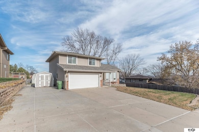 310 Brooks Place, Bellevue, NE 68005 - photo 3