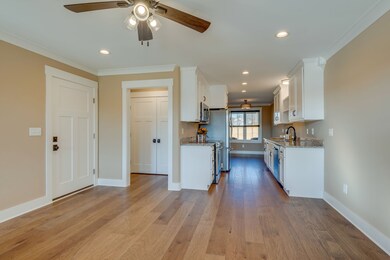 809 N Charlotte St, Dickson, TN 37055 - photo 6