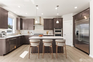 Home includes gas cooktop & 30