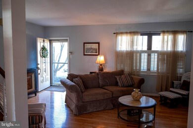 124 Windham Ct, Newtown, PA 18940 - photo 2